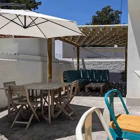 Maruja Moderna Casa Con Piscina